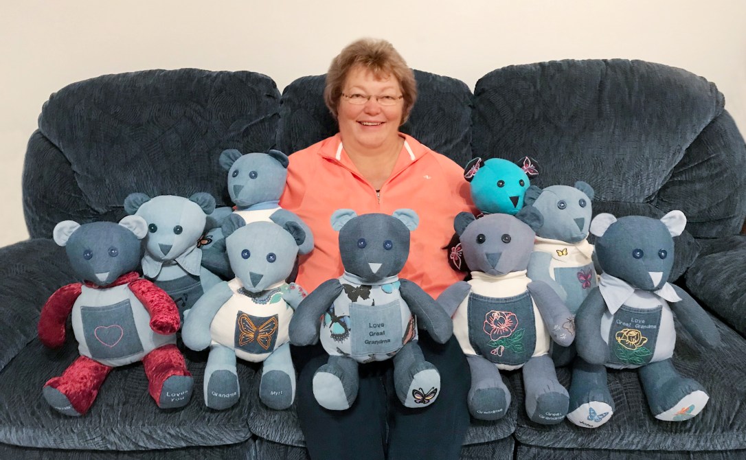 mom_with_butterfly_bears